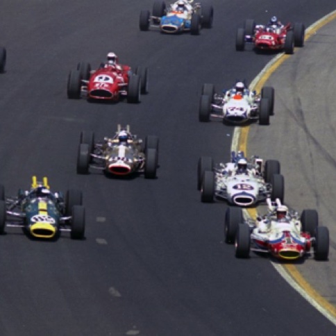 En bagarre avec A.J.Foyt 
© Indianapolis Motor Speedway